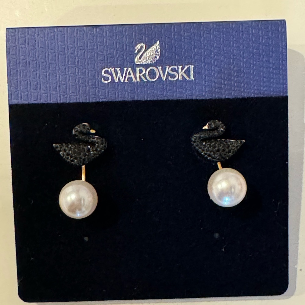 Swarovski iconic swan earrings